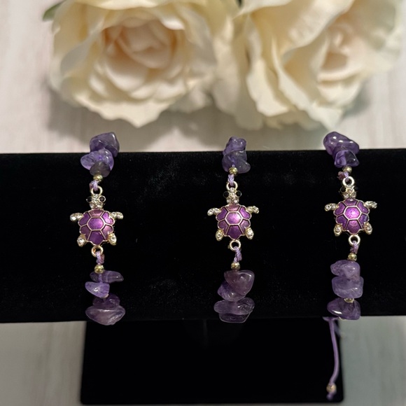 🌊 Sea Turtle Dainty Bracelet 💜Purple Amethyst💙Blue Lapis Lazuli 🤍White Quartz - Picture 8 of 9